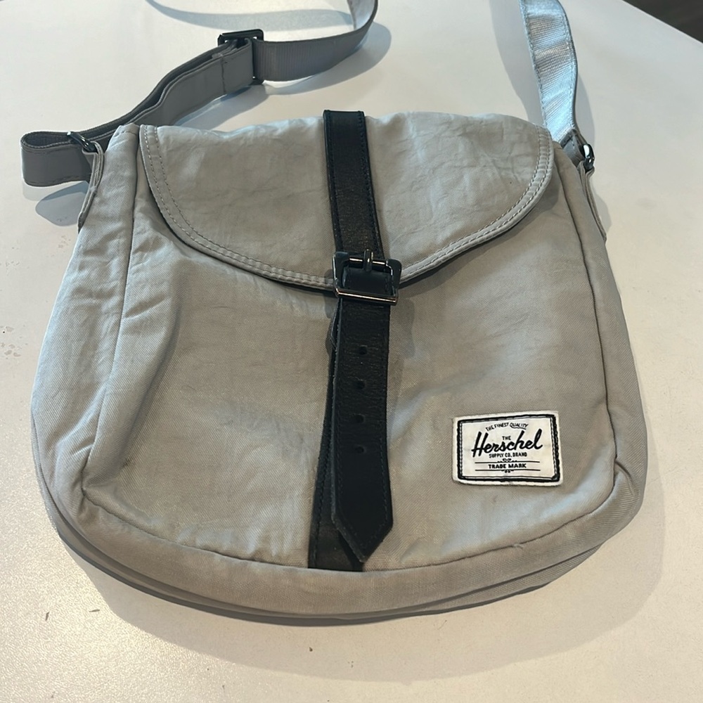 Hershel Supply Company Kingsgate Crossbody bag